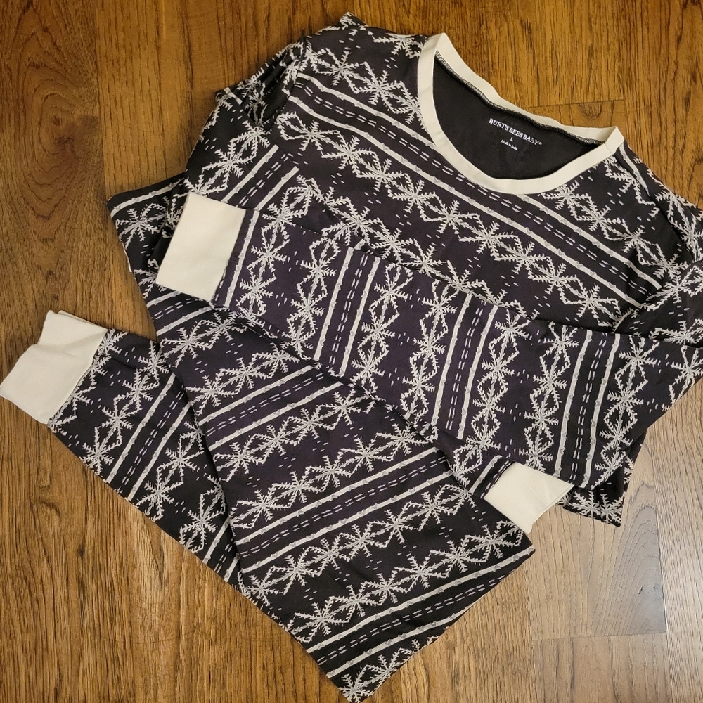 Burt’s Bees Women’s Fair Isle holiday pajama set, Size Large